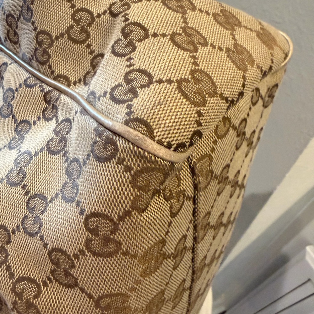 Gucci Sukey Beige and Metallic Monogram tote includes charm with COA - Picture 9 of 17